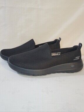Skechers (Women's 9.5) GOwalk Slip-On Loafers in Black